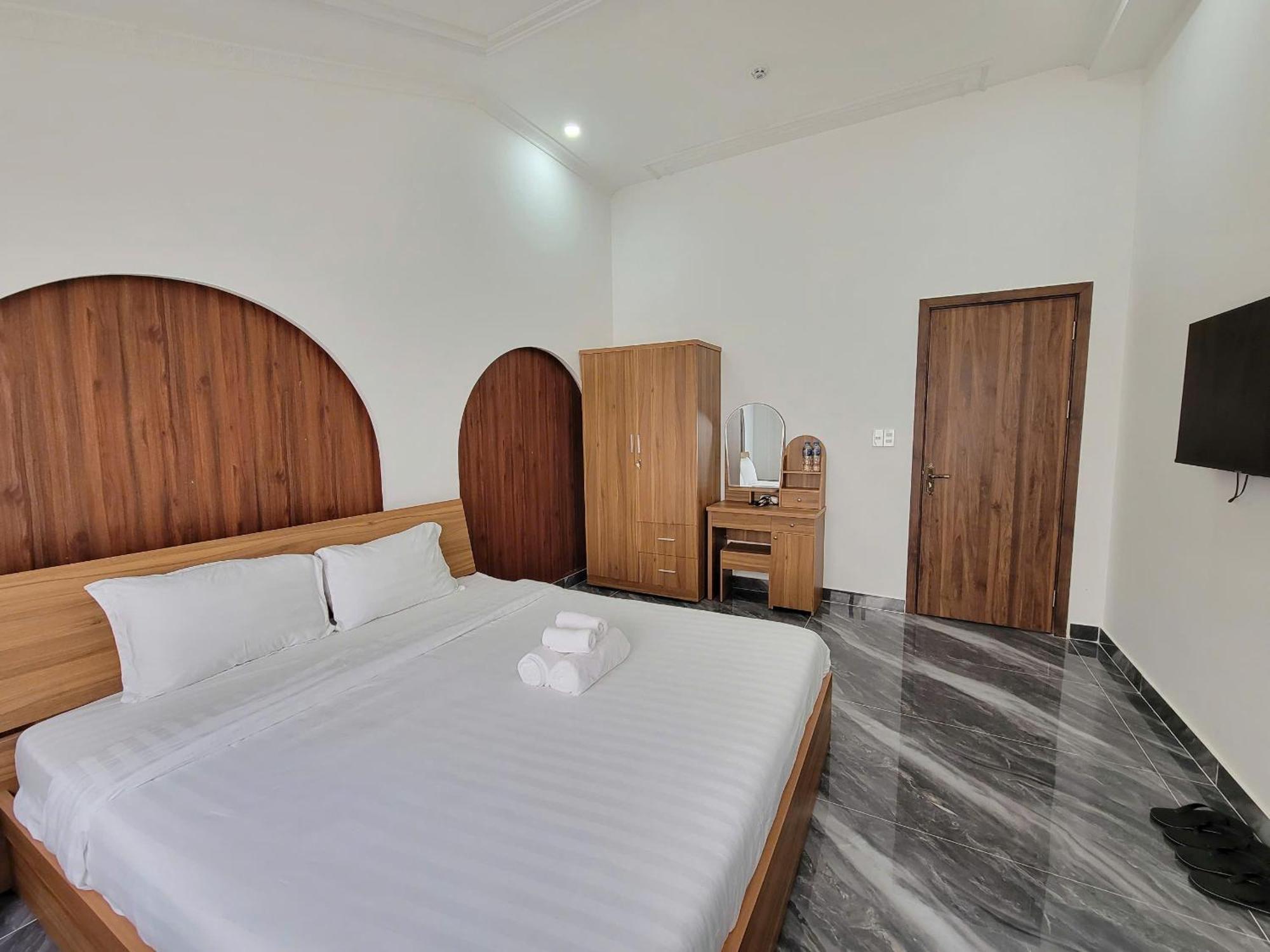 Savio Hotel Trieu Viet Vuong Далат Экстерьер фото