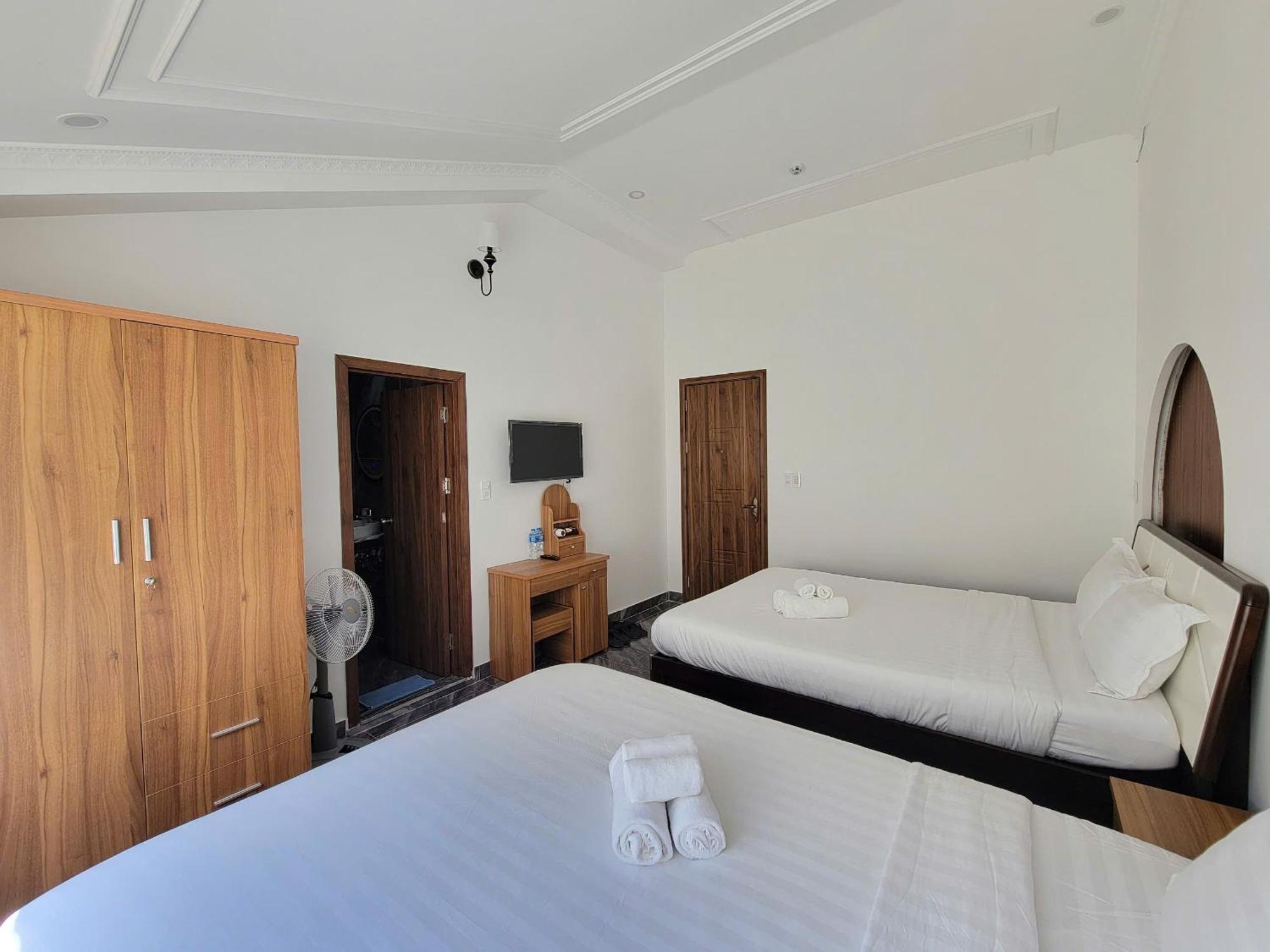 Savio Hotel Trieu Viet Vuong Далат Экстерьер фото
